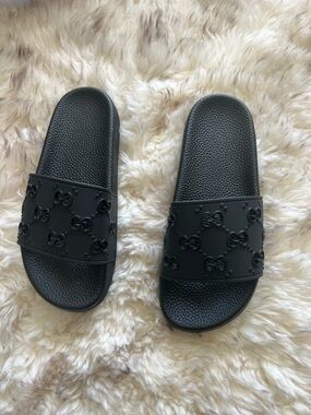 Black Logo-Embossed Slide Sandals